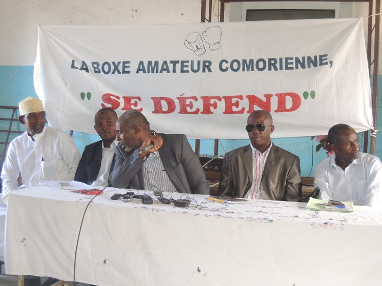 image Boxe : Conférence de presse à Ngazidja / Cosic et Ministère, harmonisez vos violons !